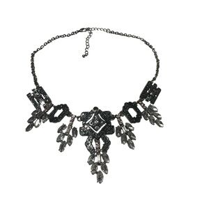 Elegant Black Statement Necklace